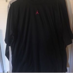 Black Jordan tshirt. Good condition. Size XL.